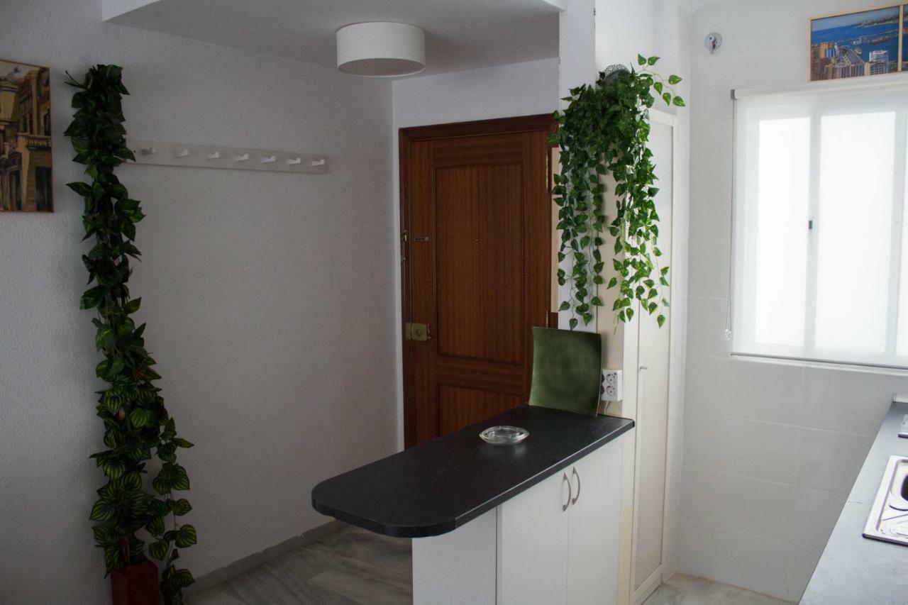 Centrico Apartamento Nuevo, Zona Corte Ingles Málaga Buitenkant foto